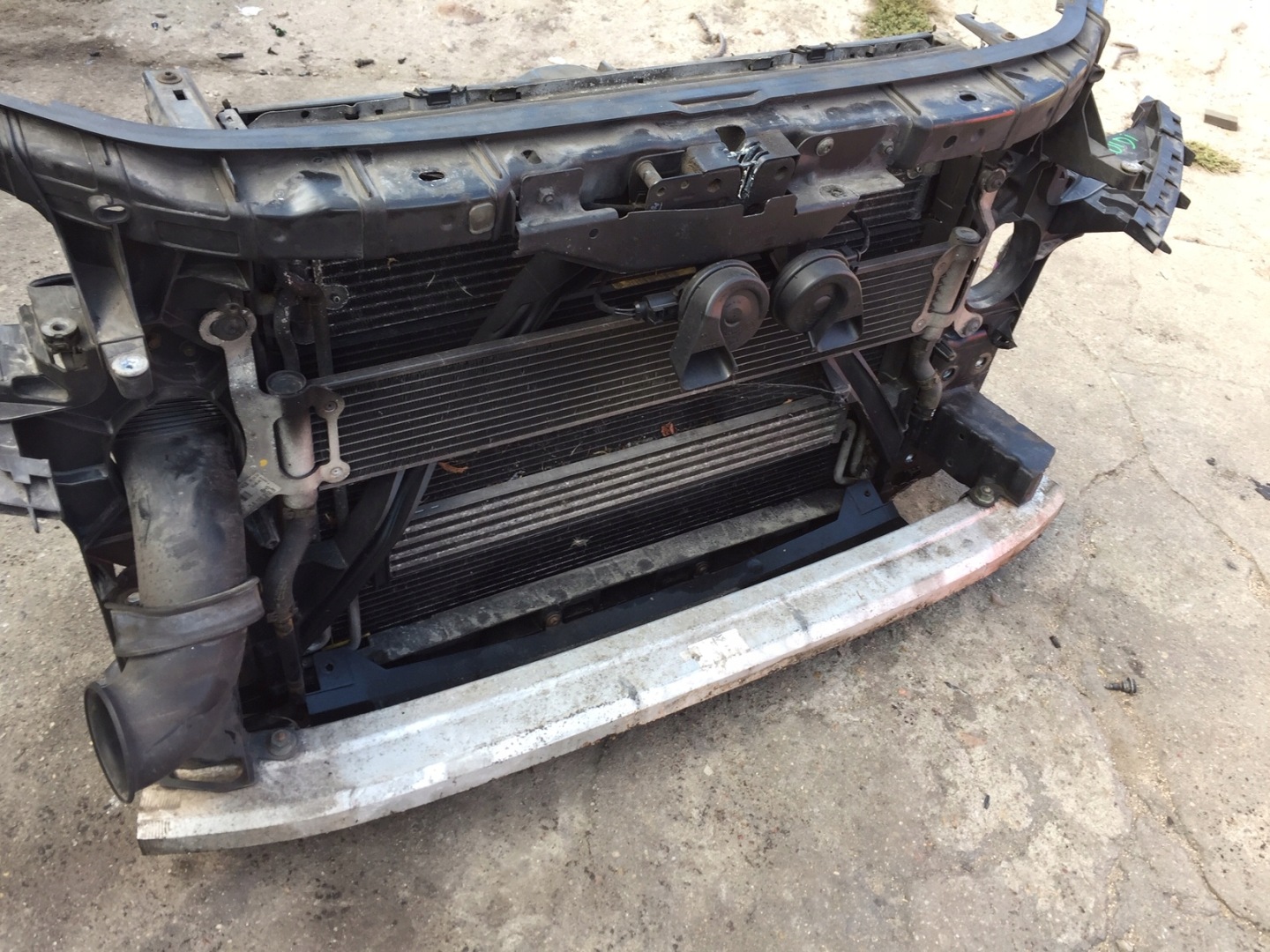 AUDI Q7 4L 3.0 TDI support panel for radiators pillar KOMPLET