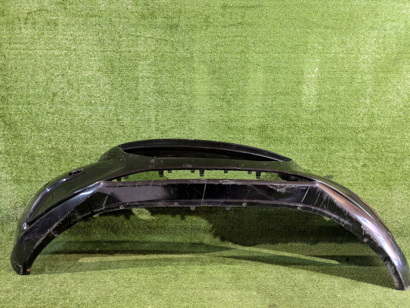 front bumper front VOLVO V40 II 12- NR.Z8763