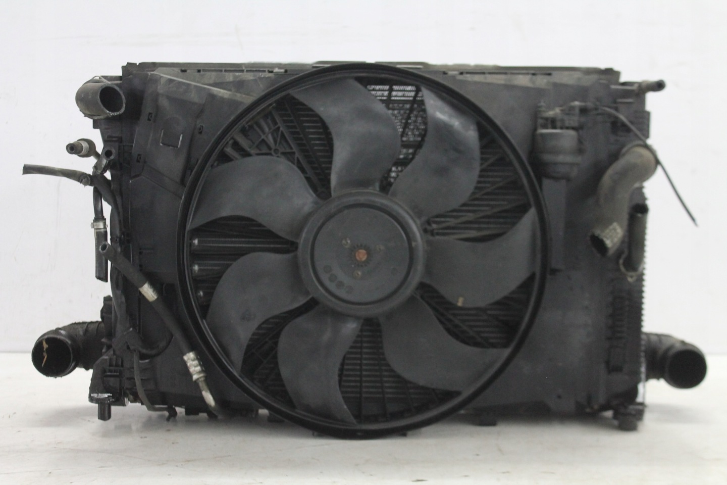 radiator KOMPLET E-KLASA W212 W207 2.2 CDI 09-17