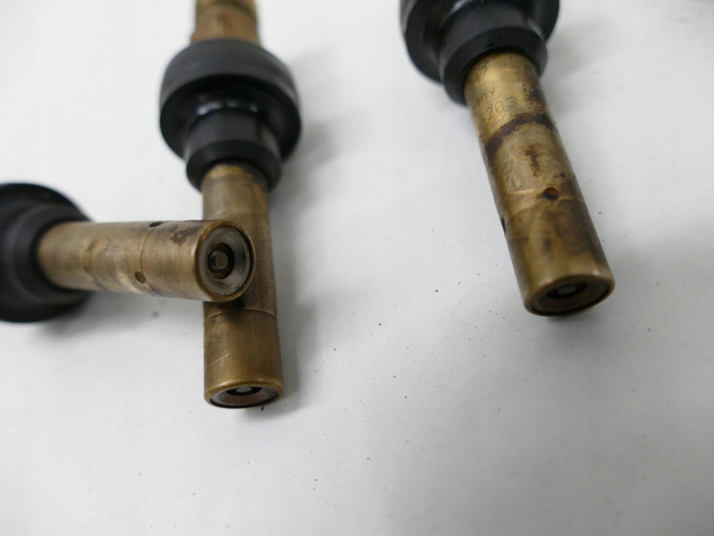 MERCEDES E W124 230 E 2.3 injector injectors