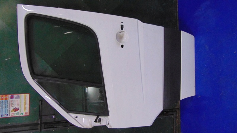 door left front MERCEDES SPRINTER 906 06-18 ROK