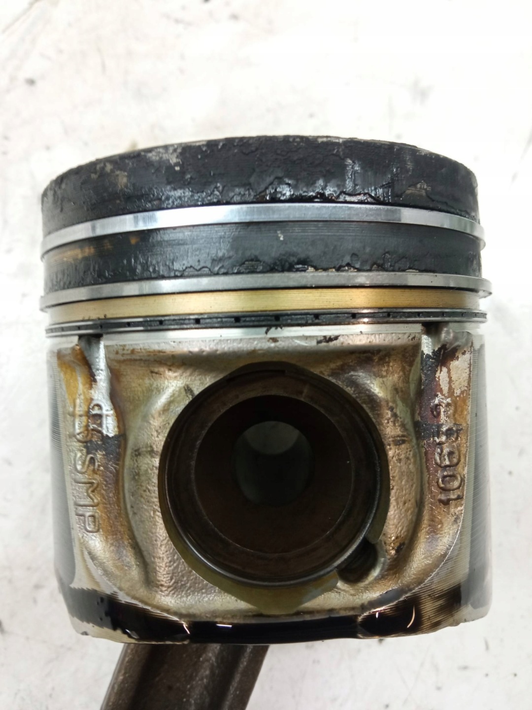 piston connecting rod 2.0 DCI Renault Laguna III (2007- )