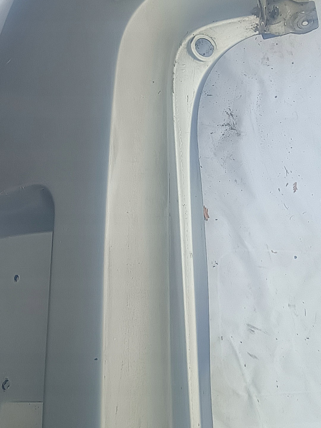 branik stražnji dio RENAULT CLIO III