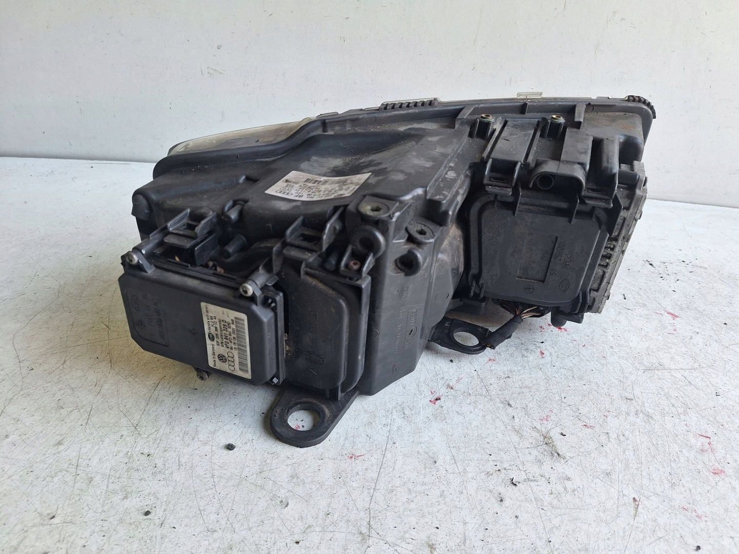 AUDI A8 D3 LIFT 05-09 light left XENON UK-ANGLIK 4E0941003