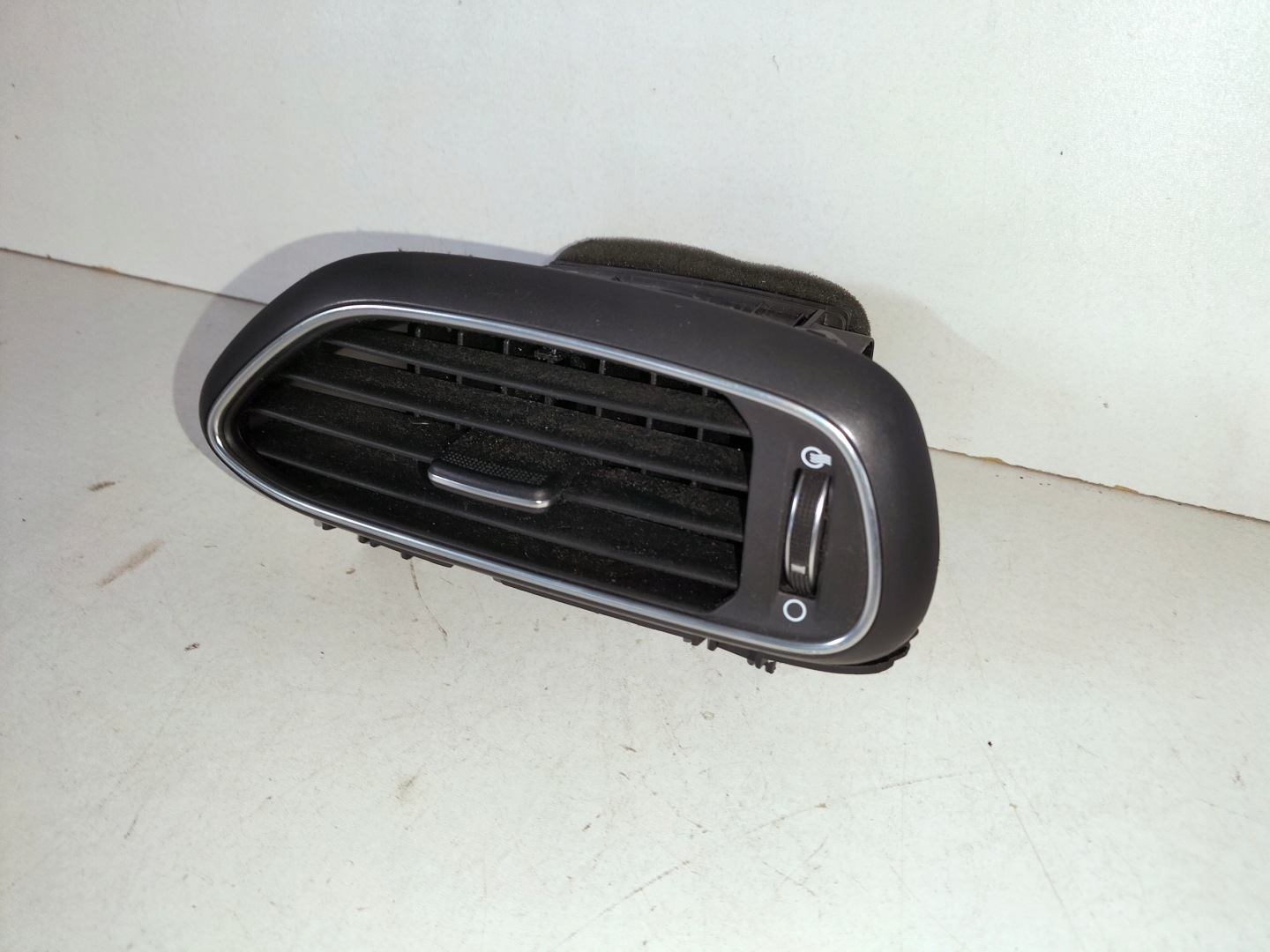 grid air conditioning devices front right HYUNDAI I30 III 17