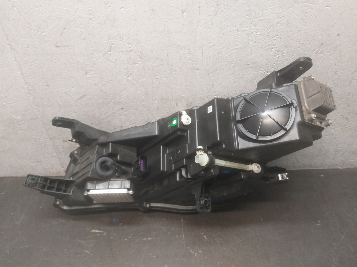 light front right MG HS FULL LED