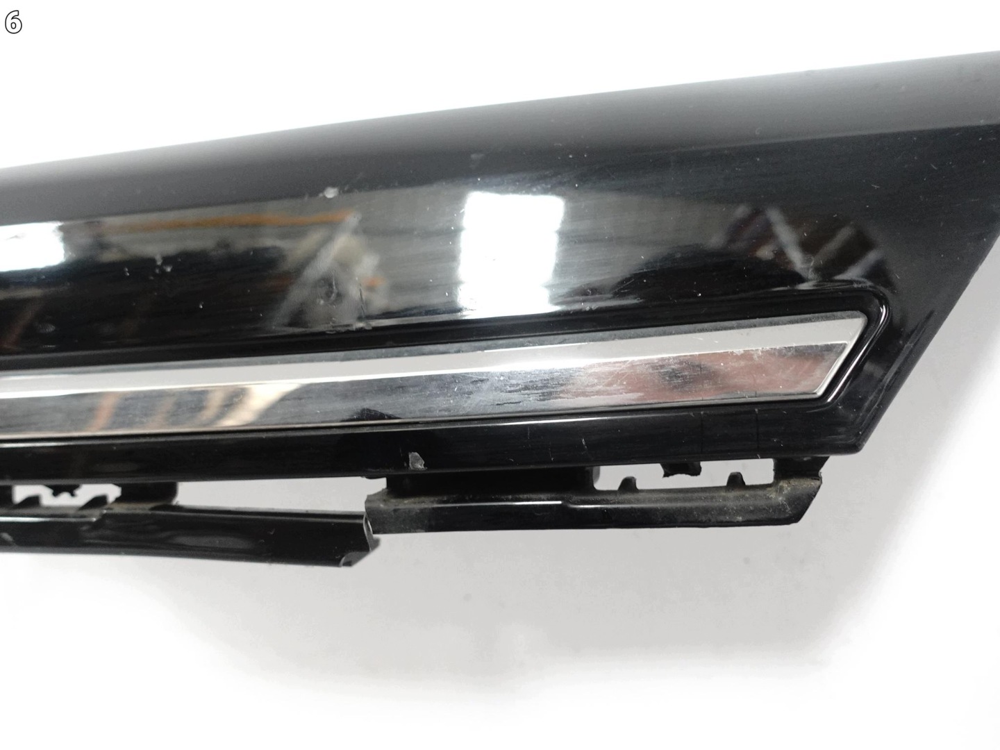 RENAULT MEGANE V 5 E-TECH ELECTRIC BCB 22- grill grille moulding W bumper