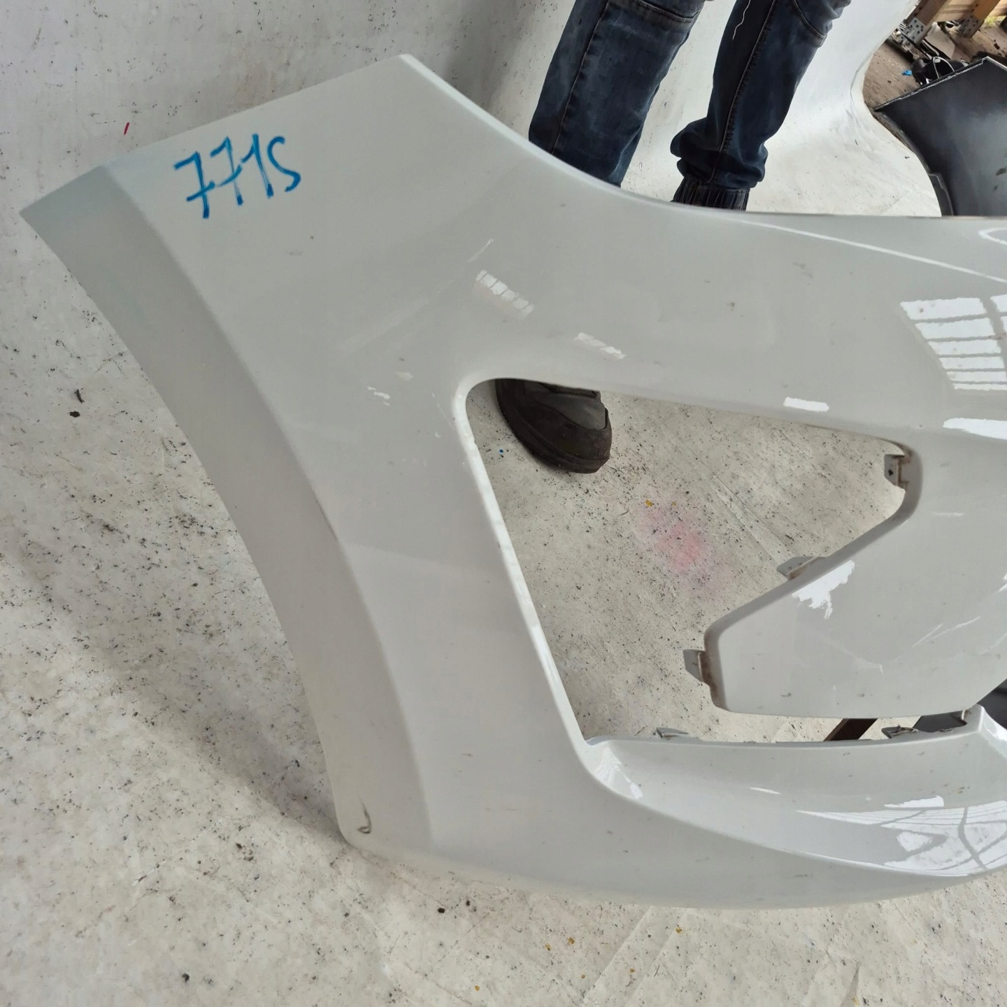 KIA RIO IV 4 LIFT 21- bumper front front PDC