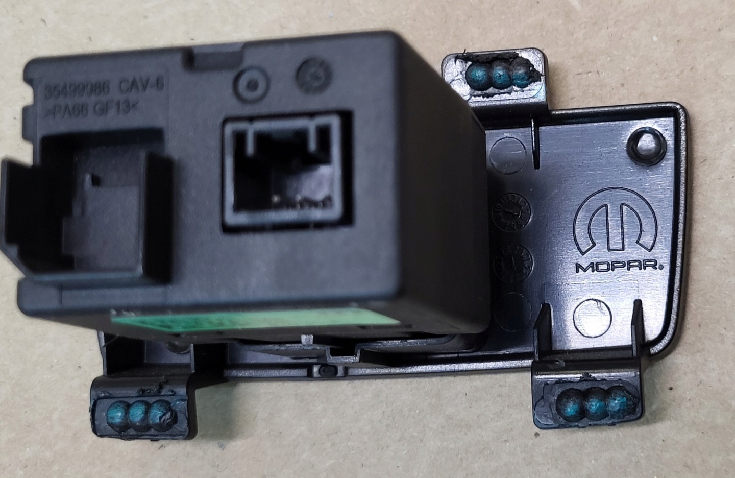 WEJSCIE PORT USB Adapter, Stecker Blende Abdeckung PANEL ALFA ROMEO TONALE OE