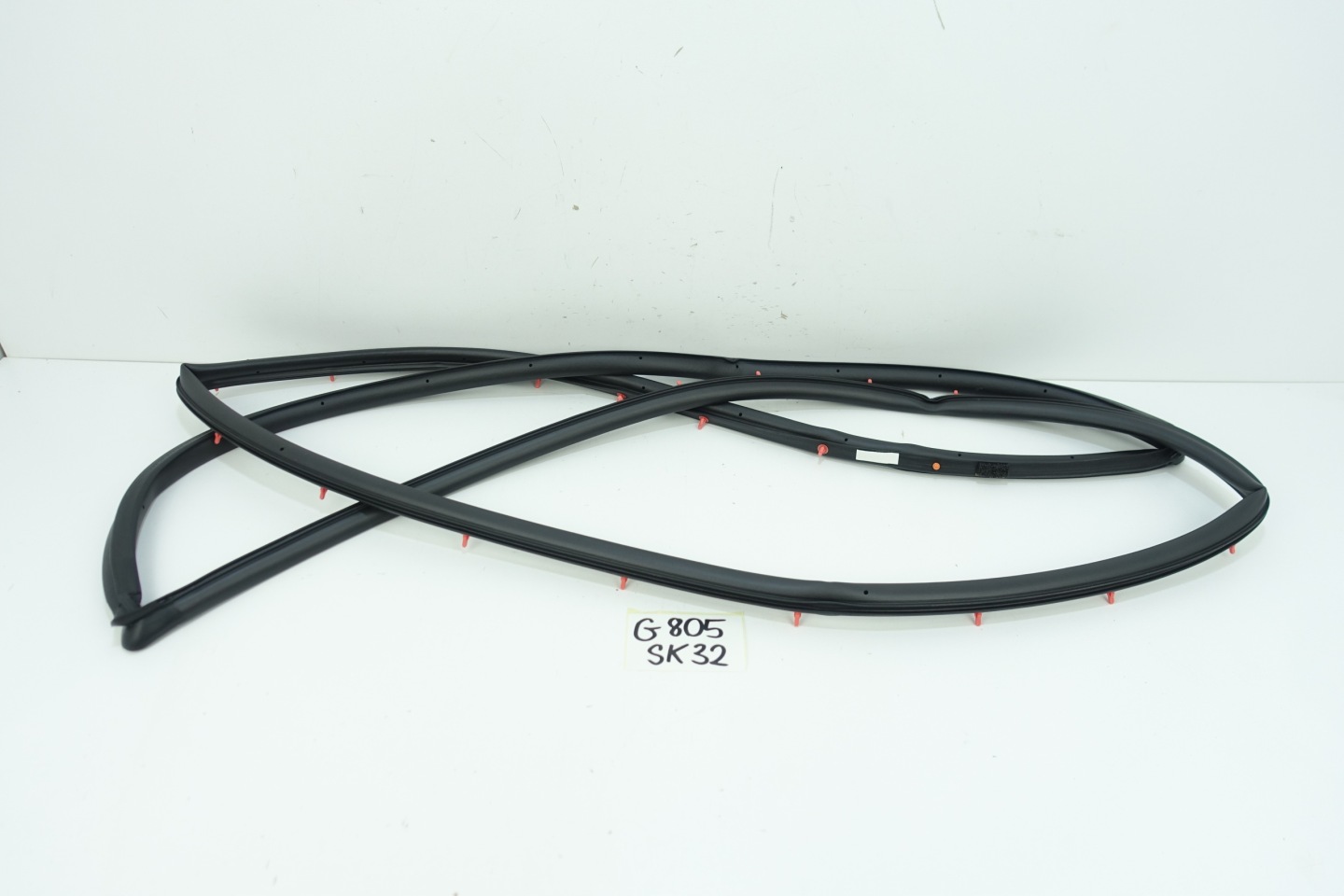 KIA CEED II 2012- gasket door right front 82140A2700