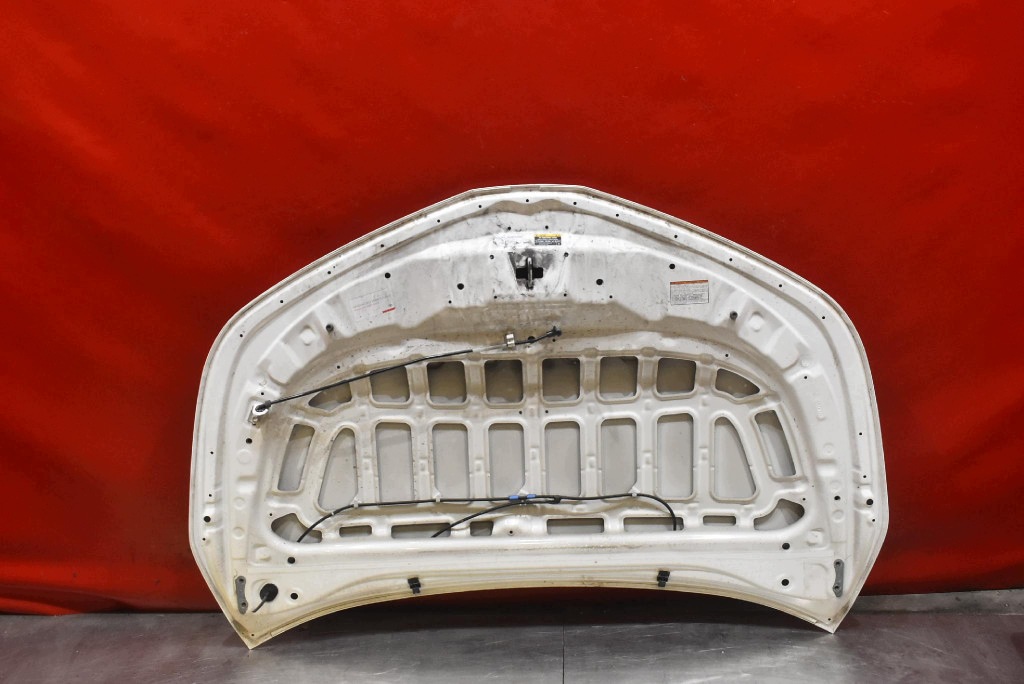 capot 040 TOYOTA COROLLA E21 18-25