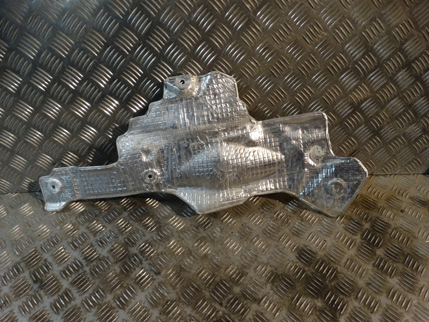 BLENDE ABDECKUNG TERMICZNA LINKS BENTLEY GT GTC LIFT 1