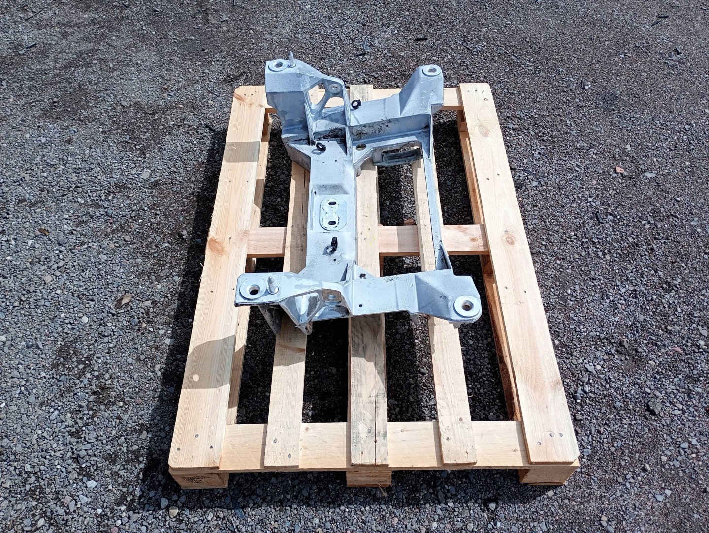 axle beam subframe sider rear part Chevrolet Corvette C5 1997-2004