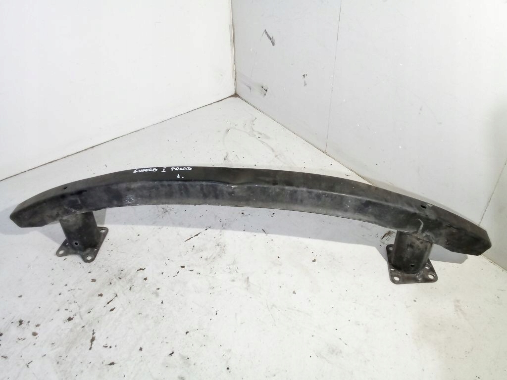 Skoda Superb and sider below bumper front