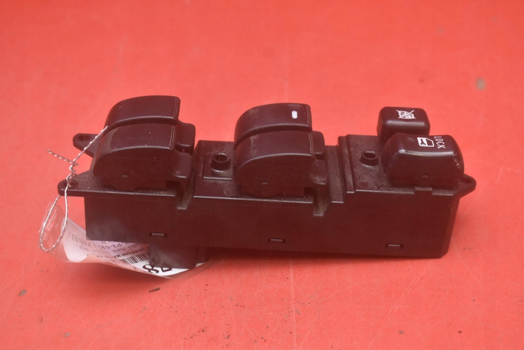 control panel of the window EU 8608A207 MITSUBISHI ASX 1 and 10-12