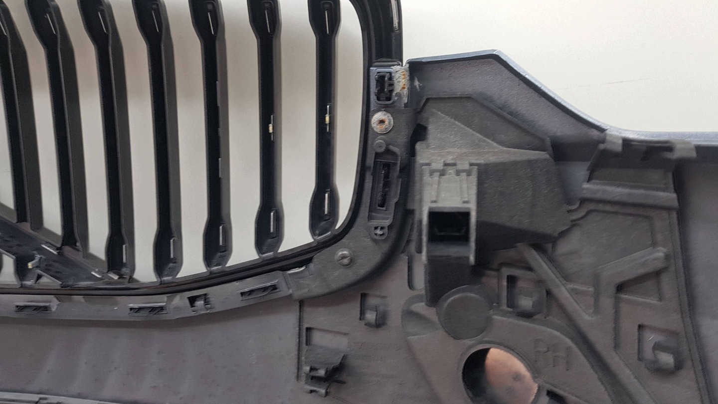 VOLVO XC60 XC 60 2018 - bumper front 31425160