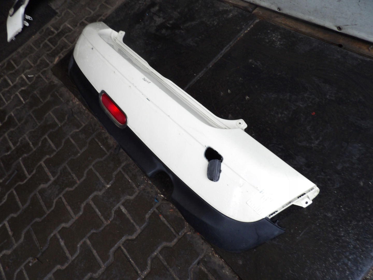 Mini Cooper II bumper rear part lak. 850/0
