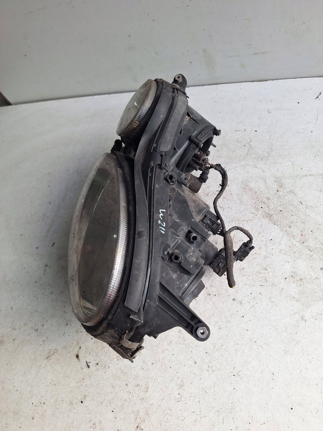 MERCEDES E-class W211 02-06 light left UK-right hand drive