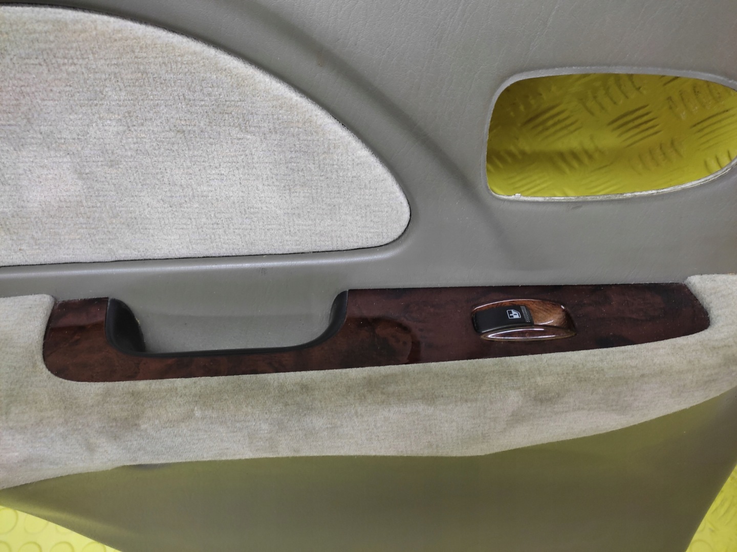 HYUNDAI SONATA upholstery door left rear part