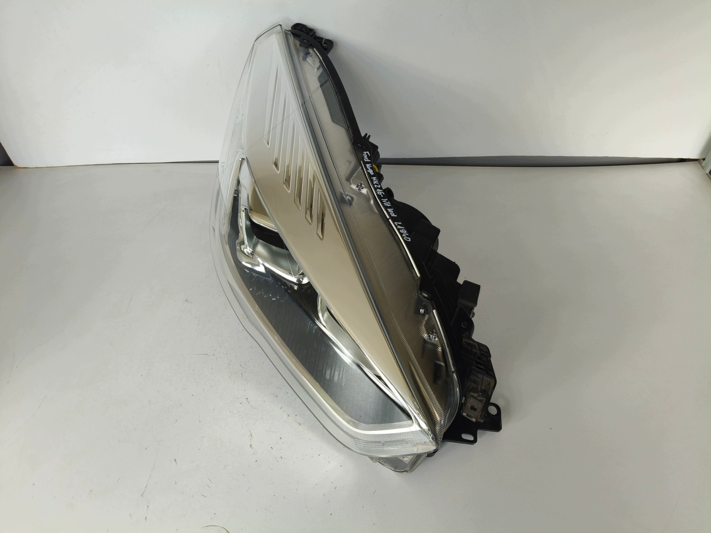 light right REFLEKTOR FORD KUGA MK2 16- LIFT LED