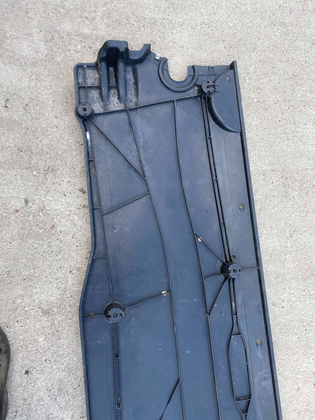 AUDI A1 II abdeckung blende abdeckung unterfahrschutz rechts 2Q0825202B