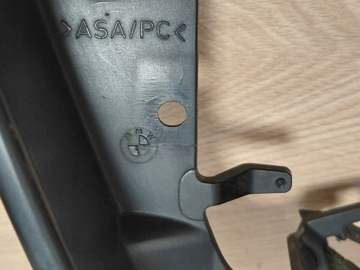 BMW E60 E61 E63 obal RÁM pravého zrcadla EUROPA OE