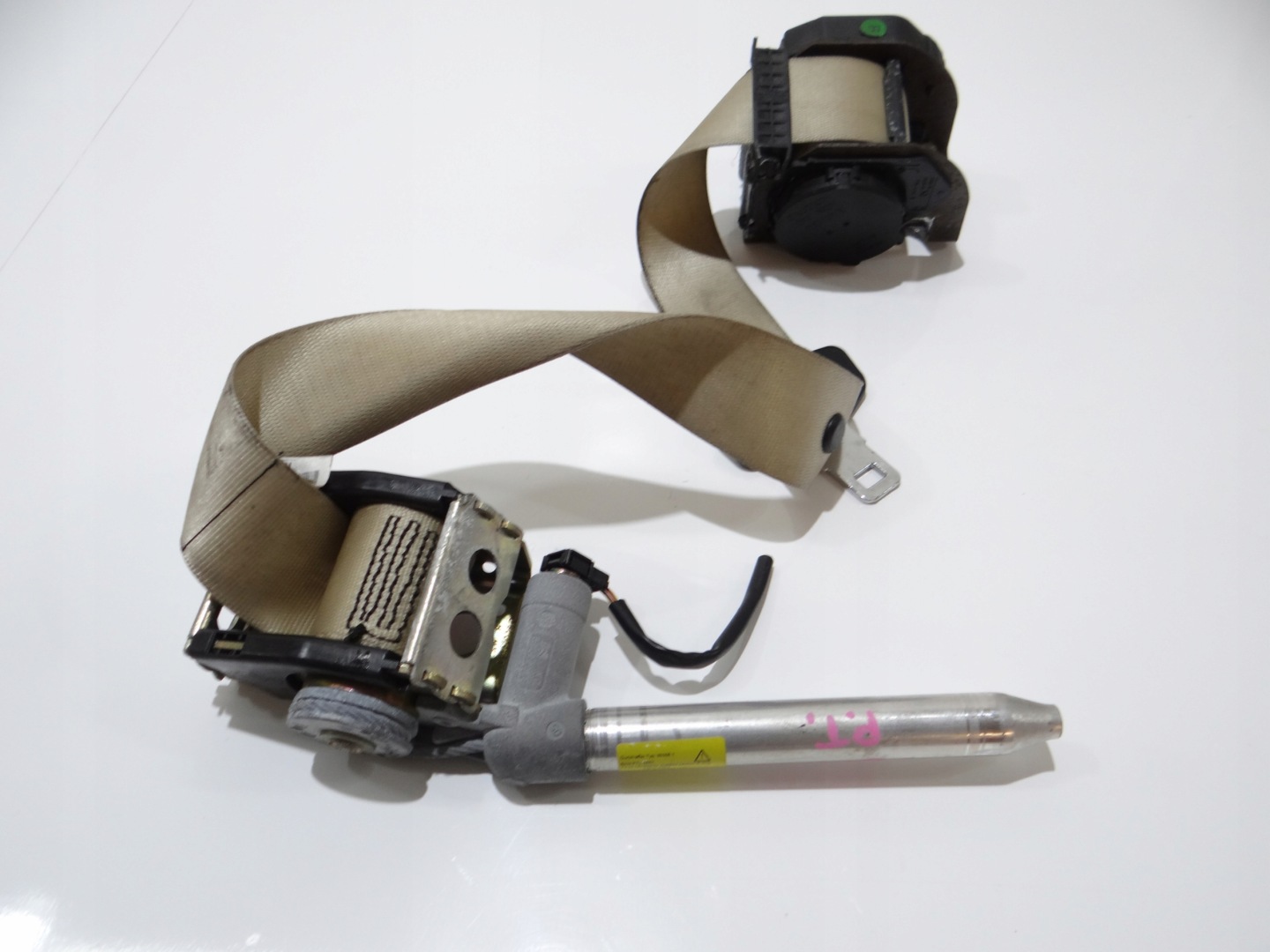 Gurten Sicherheits rechts heck BMW E65 LCI 7153328