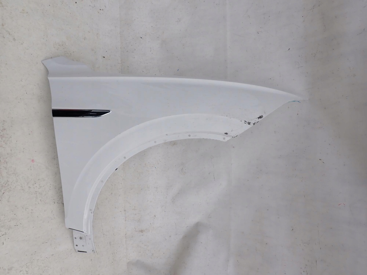 VW TOUAREG III 3 18-> fender front front right