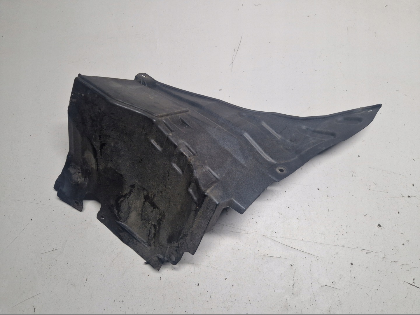 motor cover left lower 72421-68L0 SUZUKI SWIFT MK7