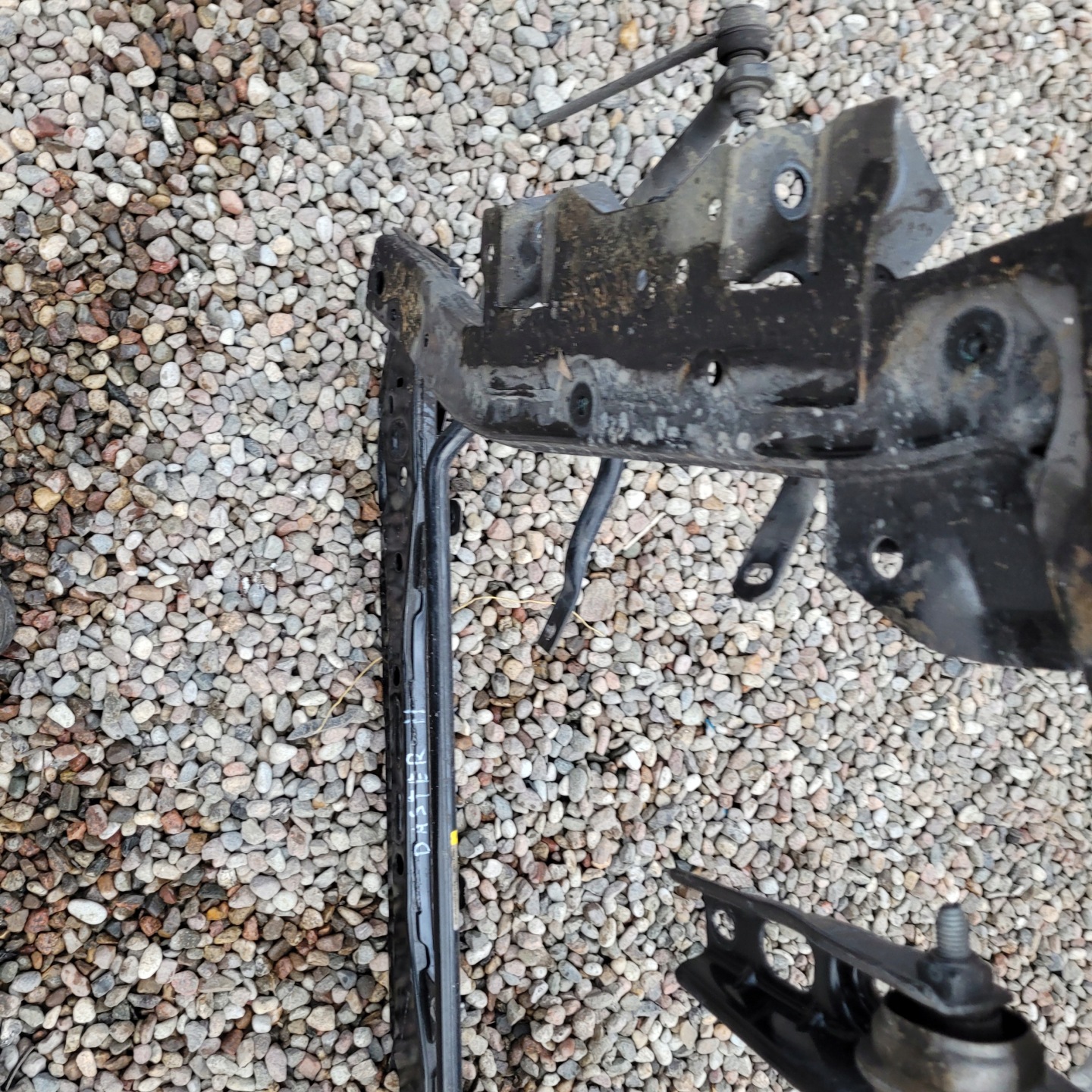 subframe axle beam TRAWERS DACIA DUSTER II 2020 ROK