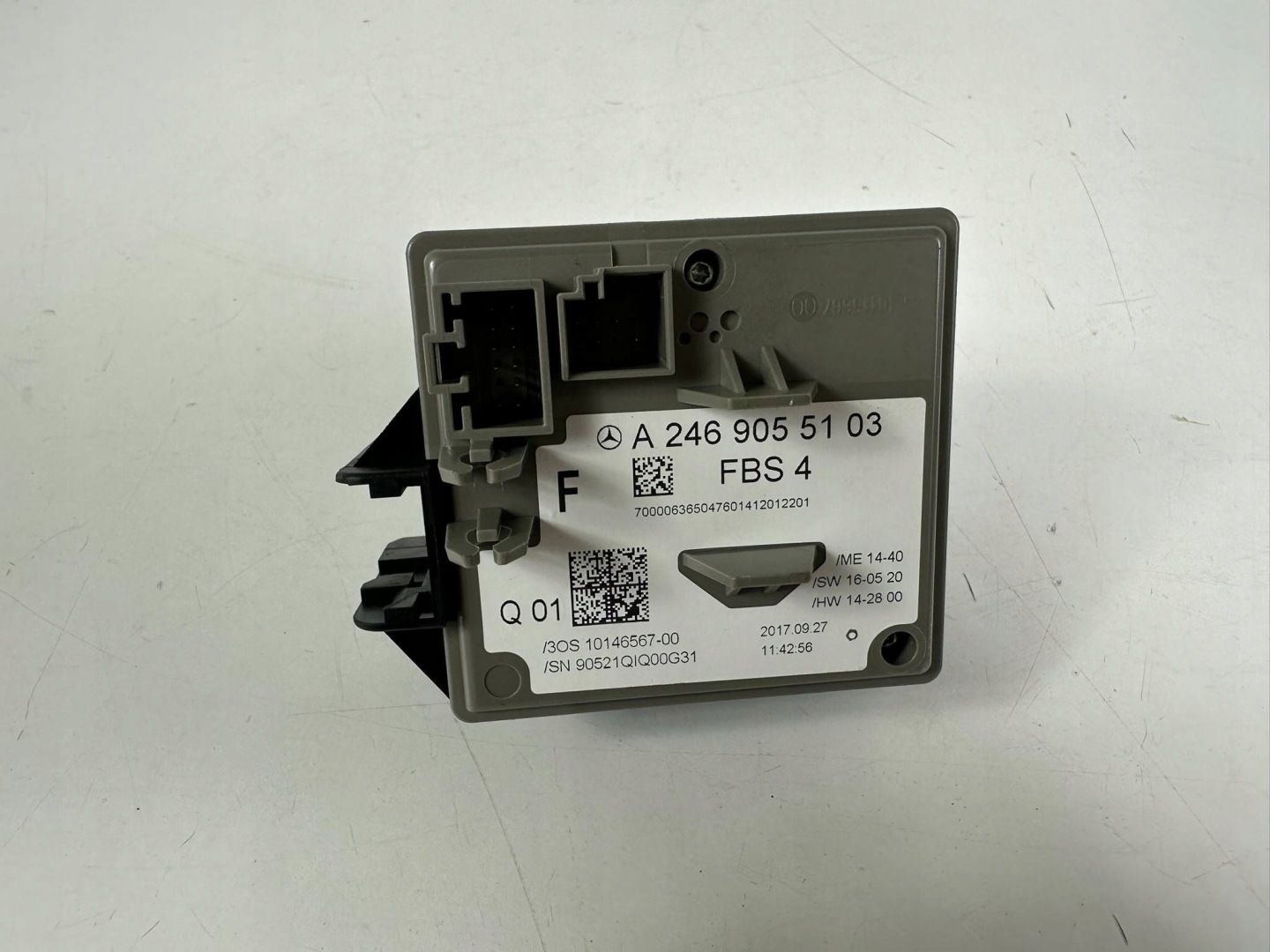 Mercedes-Benz GLA W156 2017 ignition button Start Stop A2469055103
