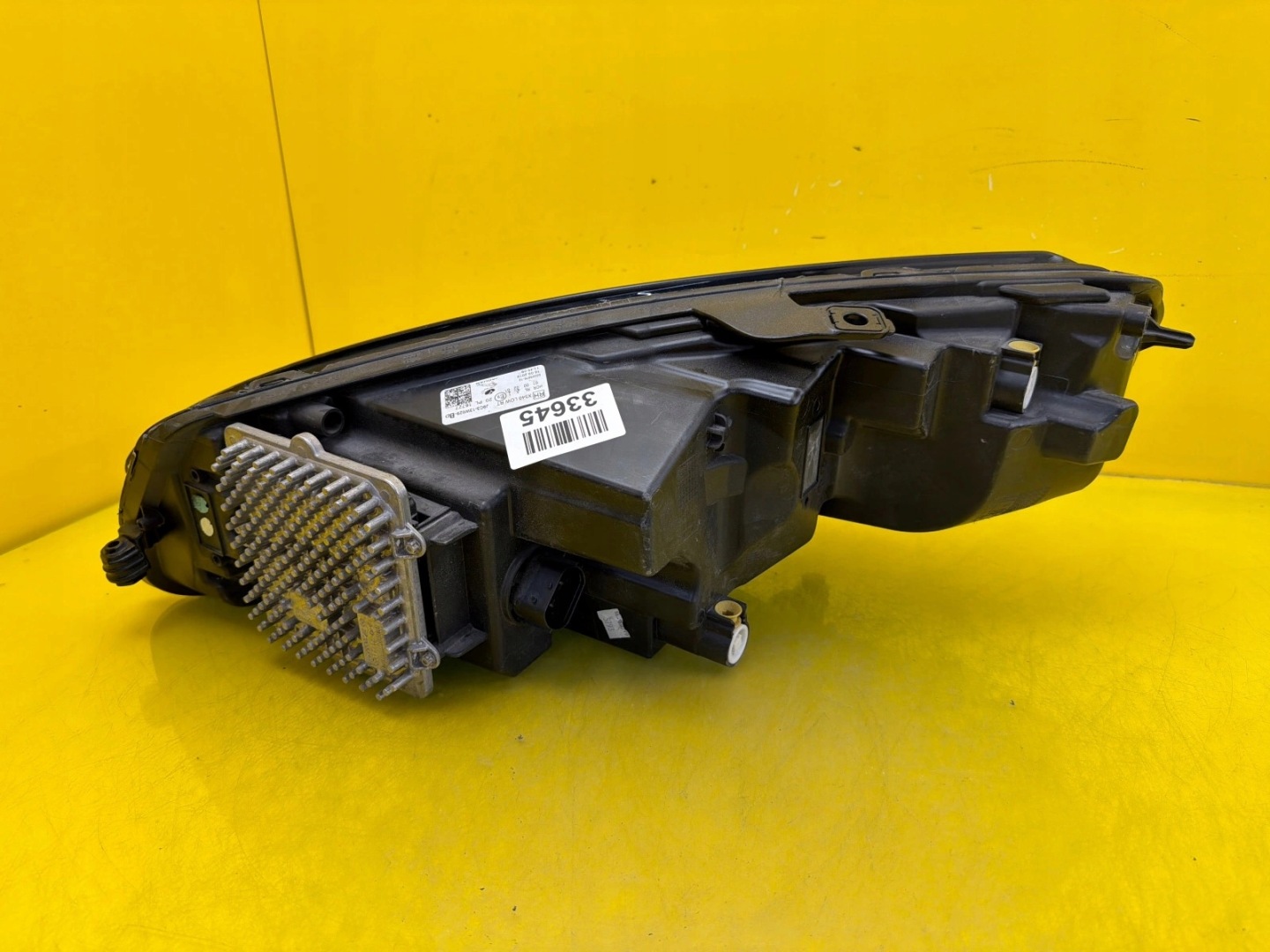 light right Jaguar E-Pace X540 LOW Led J9C3-13W029-BD