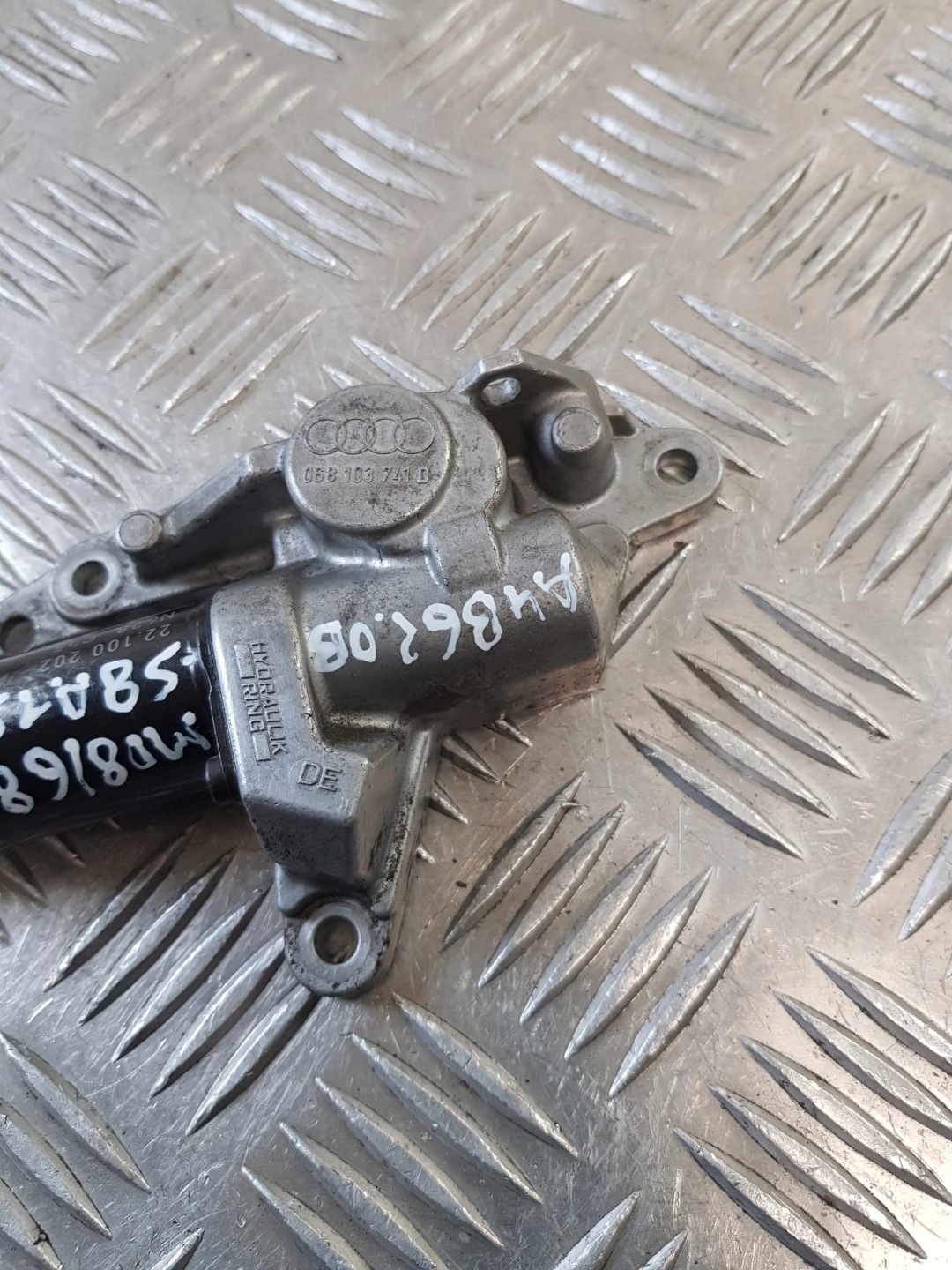Régulateur FAZ de la distribution 06B103741D AUDI A4 B6 2.0B 01R