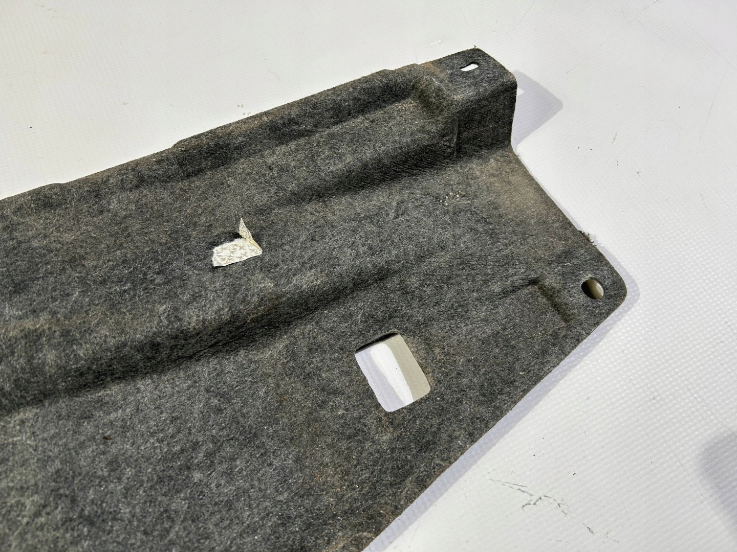cover side lower chassis cover left Chrysler Pacifica 2017