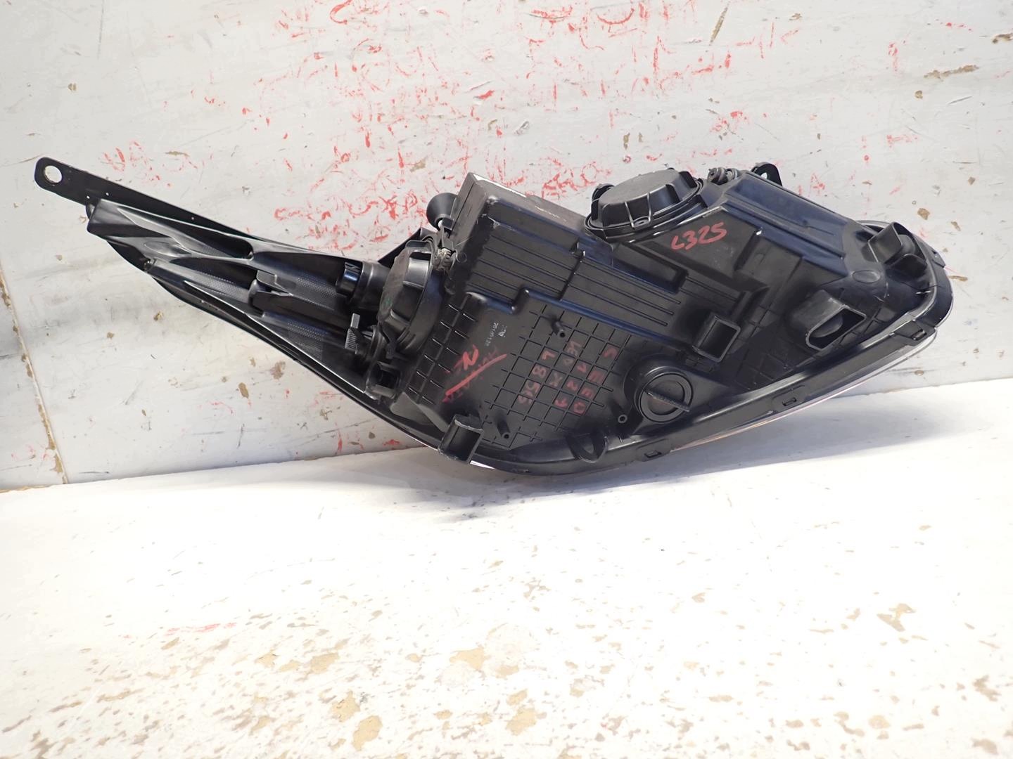 light front front left KIA CEED II 2012-2018 92101-A2220