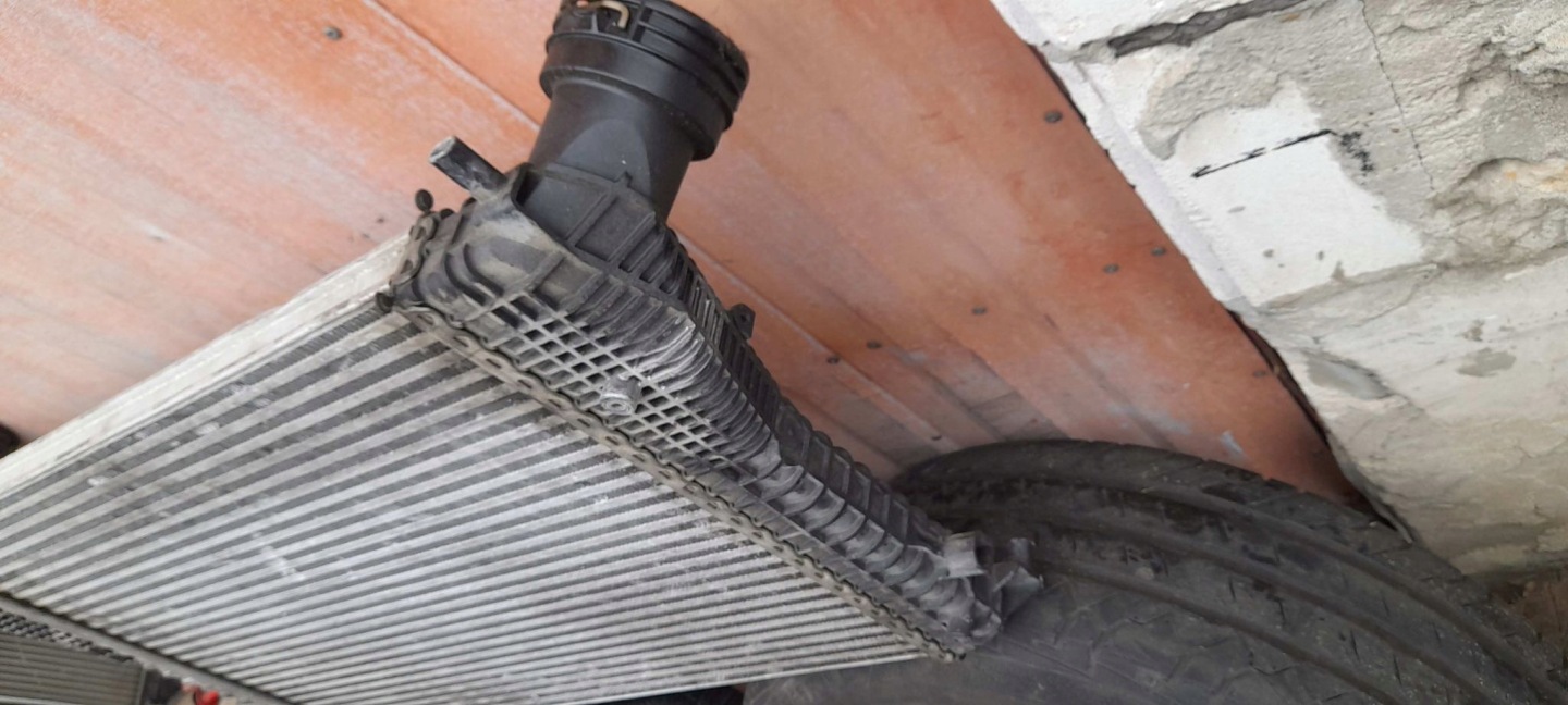 intercooler radiator PASSAT GOLF AUDI 3C0145805R