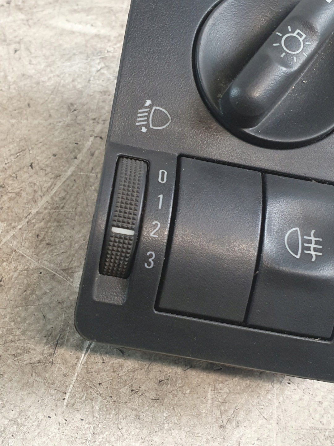 interruttore Interruttore comando luci OE 0524119 OPEL CORSA C 01r.