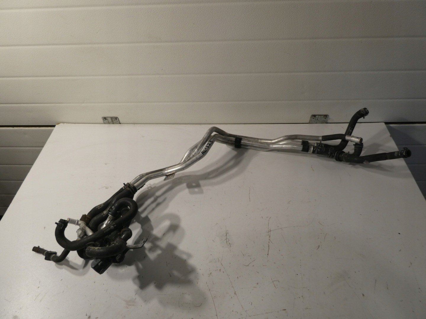 hadice vody VW T6 2.0 TDI 7E0815098A