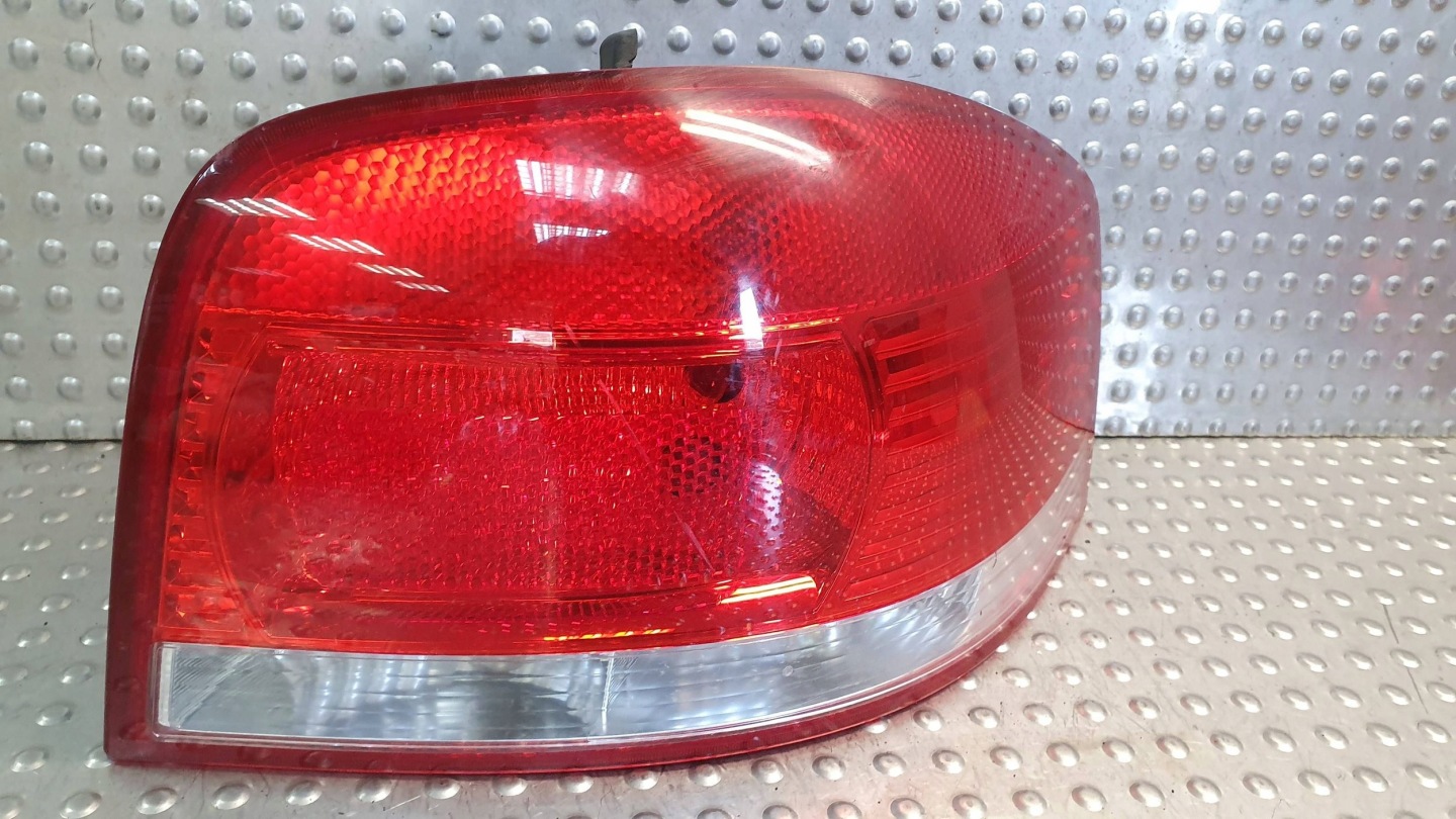 Licht heck rechts AUDI A3 3D 03- 8P0945096