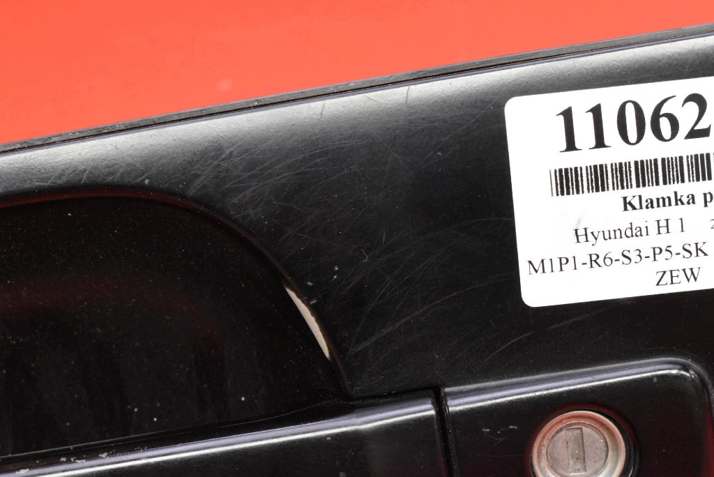 handle left front front RB5 HYUNDAI H-1 2 II i800 VAN 07-20