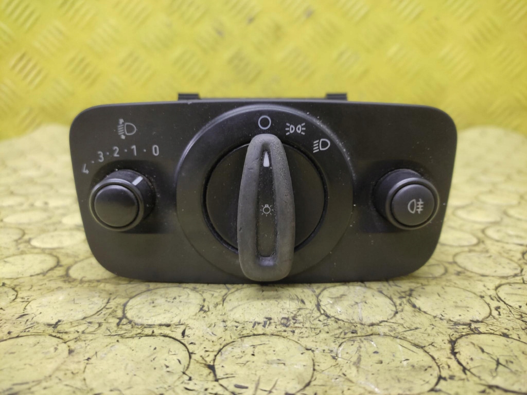 FORD FIESTA MK7 interruttore luci 8A6T13A024AB