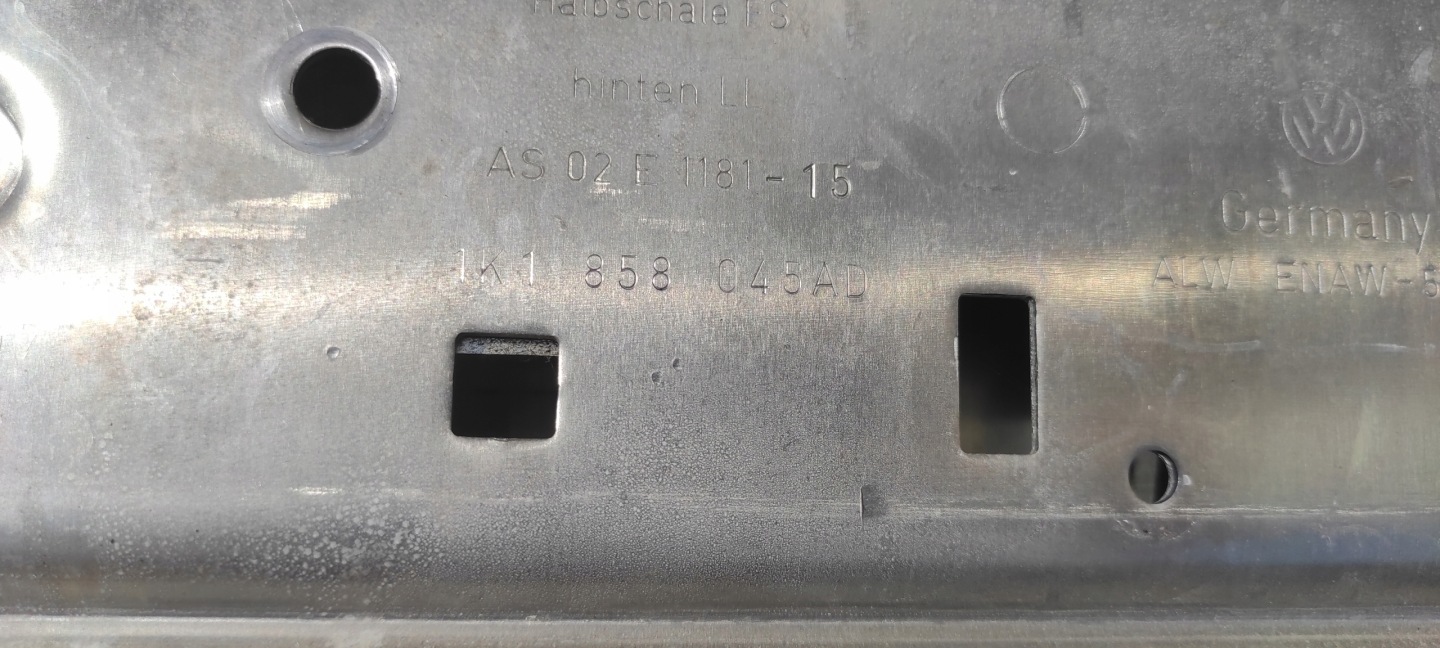 sider support of the dashboard SEAT ALTEA XL 1K1858045AD