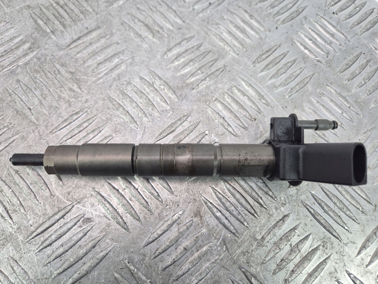 BMW 5 E60 E61 520d 2.0 injecteur 7797877 N47D20A