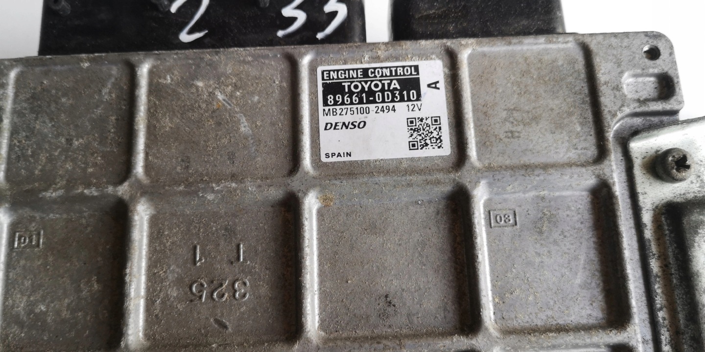 computer ECU TOYOTA YARIS 89661-0D310 MB275100-249