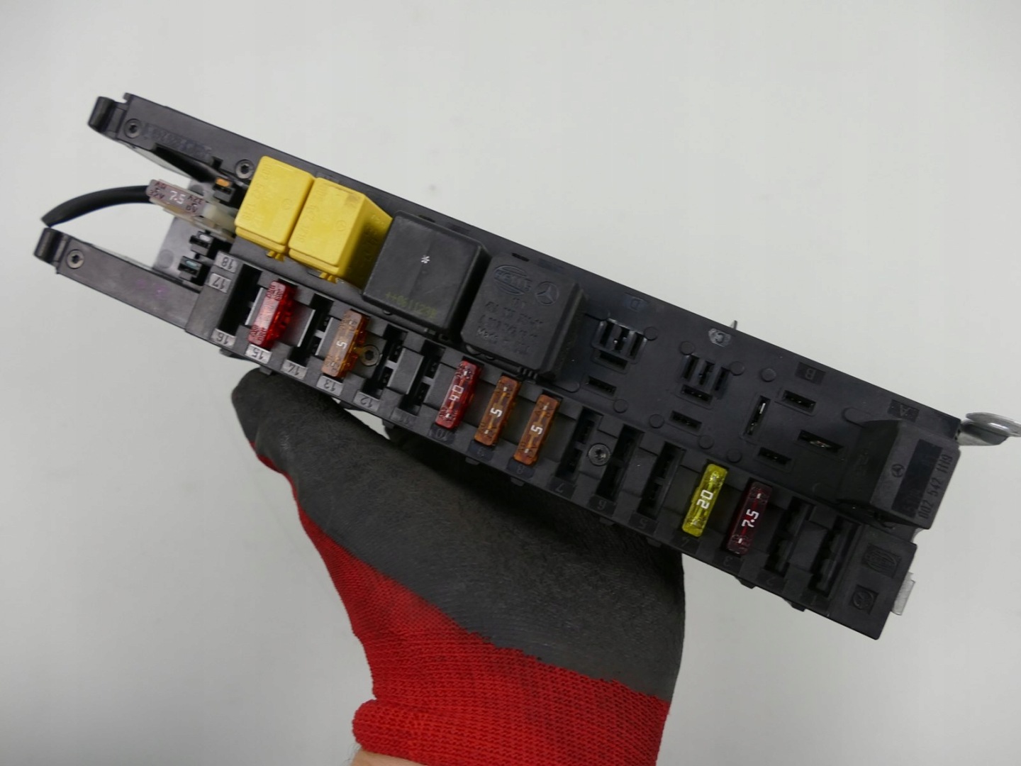 MERCEDES SLK R171 3.5 module SAM rear part compartment BEZP 1715451301