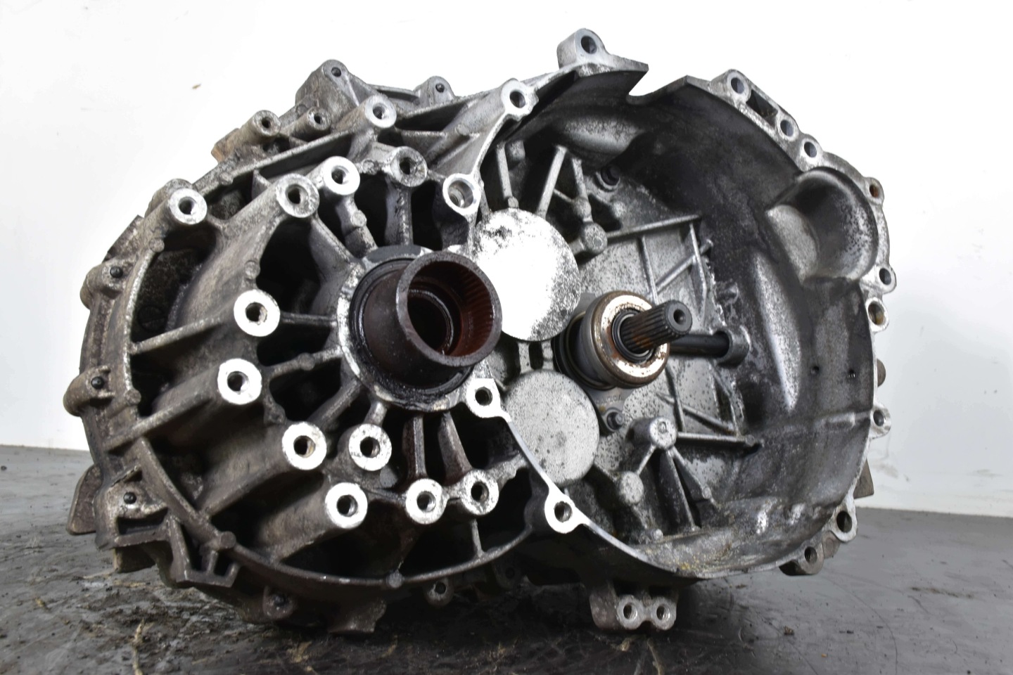 gearbox, manual VOLVO XC90 2.4 d 185KM 566R7002CE 05-10r 4x4