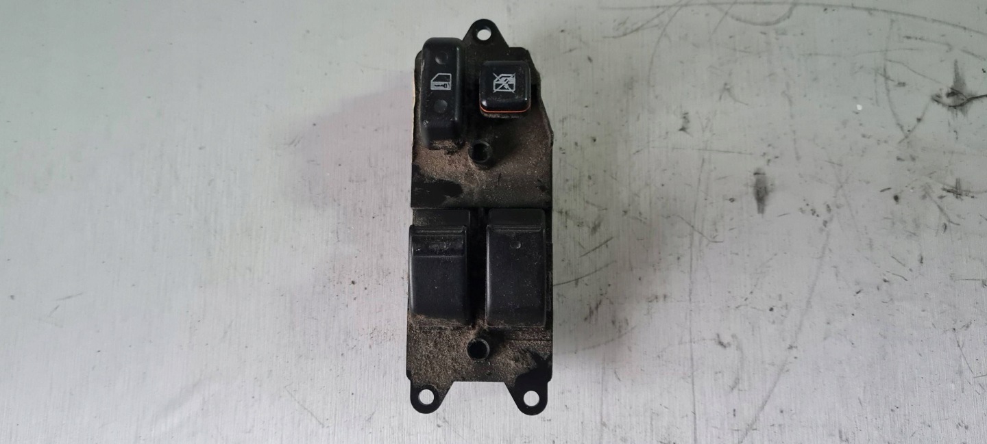window control switch Toyota Corolla E12 8482002111 Europa