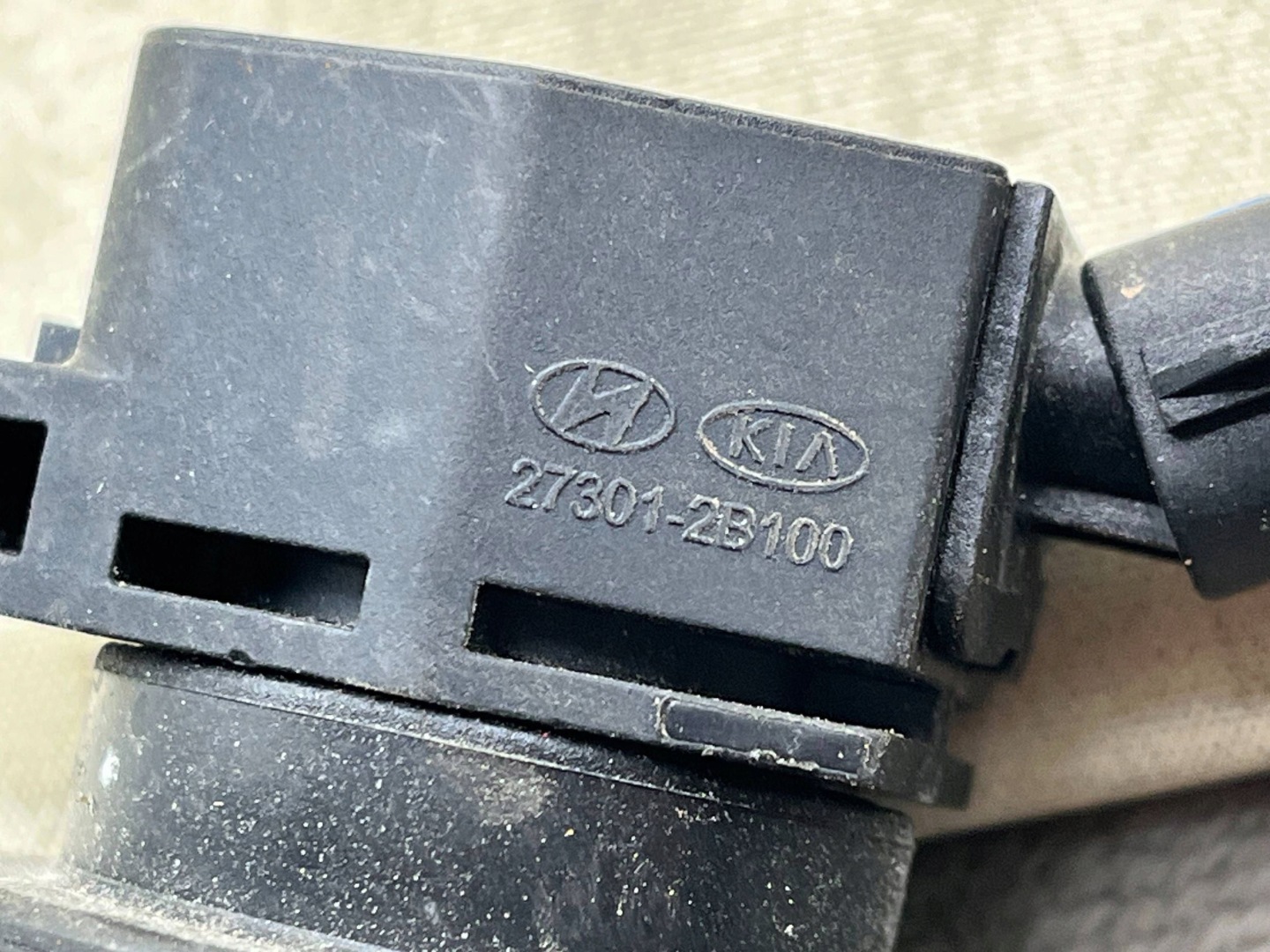 coil ignition Hyundai KIA CEED CARENS OE 273012B100 , 27301 2B100 !J