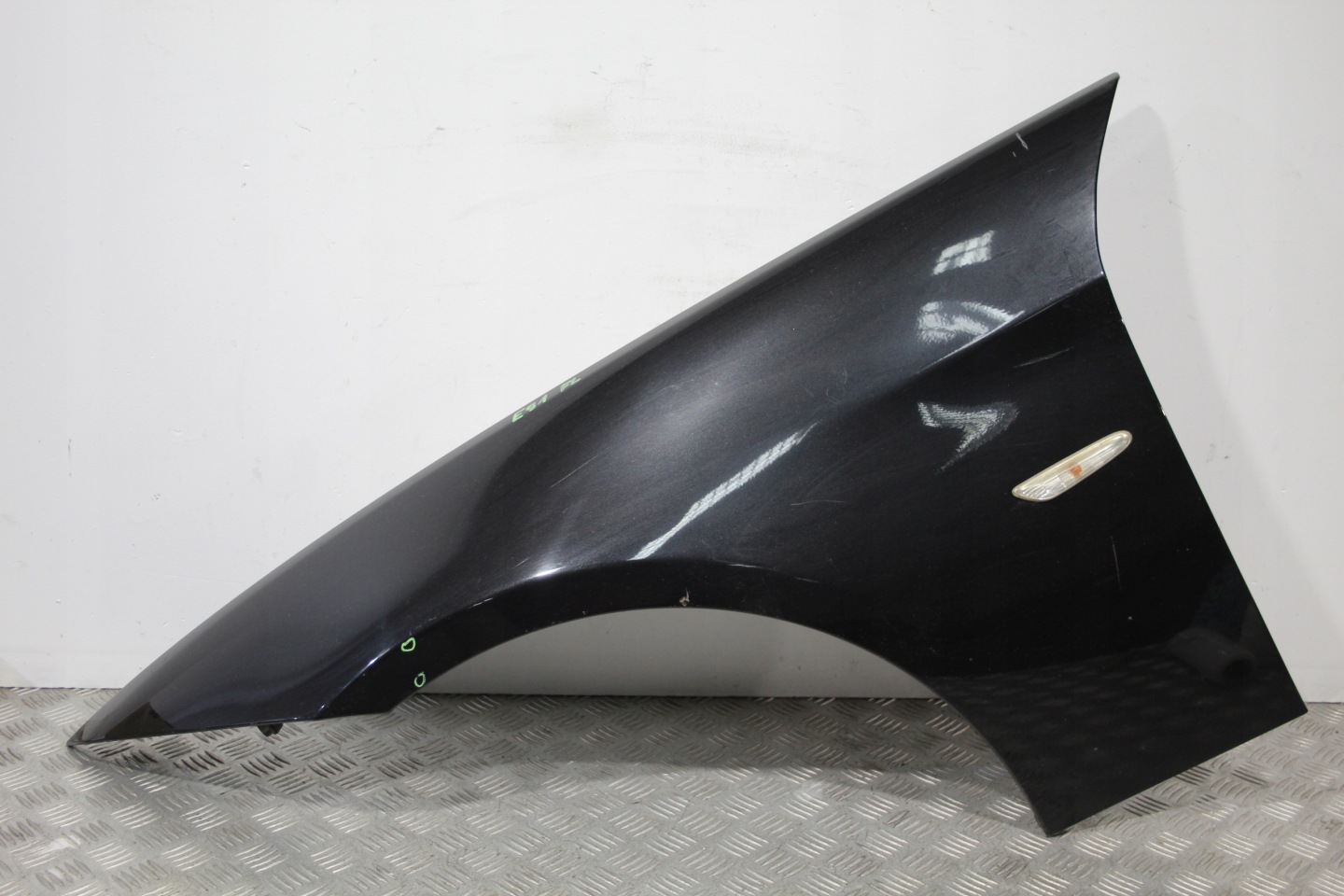 fender left front BMW 3 E90 E91 LIFT