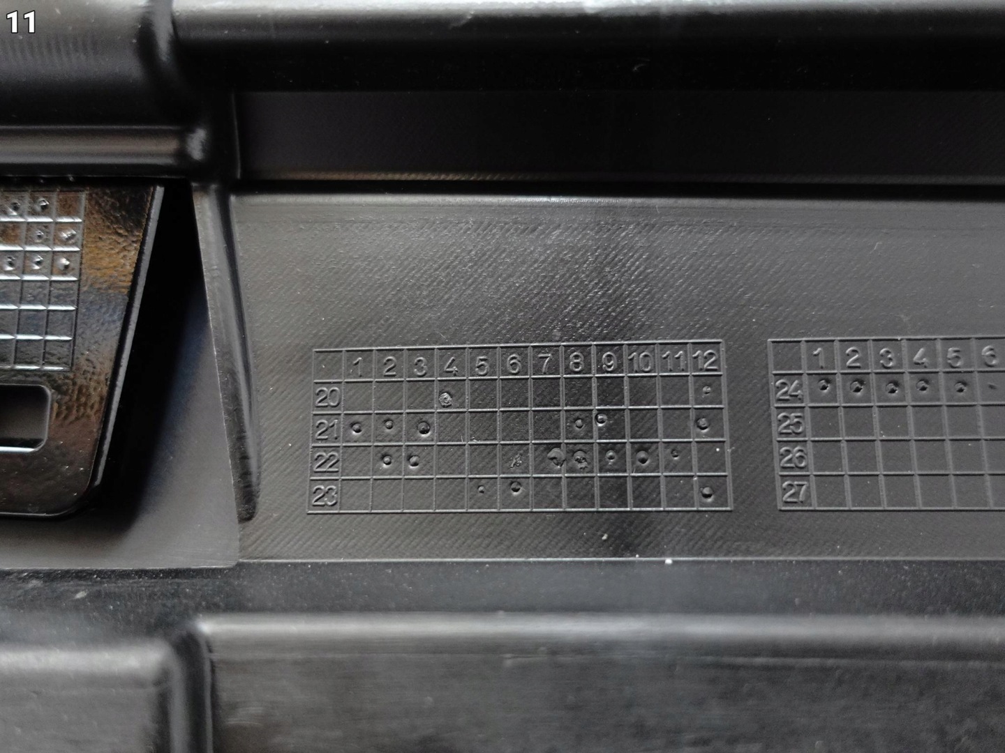 AUDI Q6 SQ6 E-TRON 85H 23- lower moulding cover door left front X7C